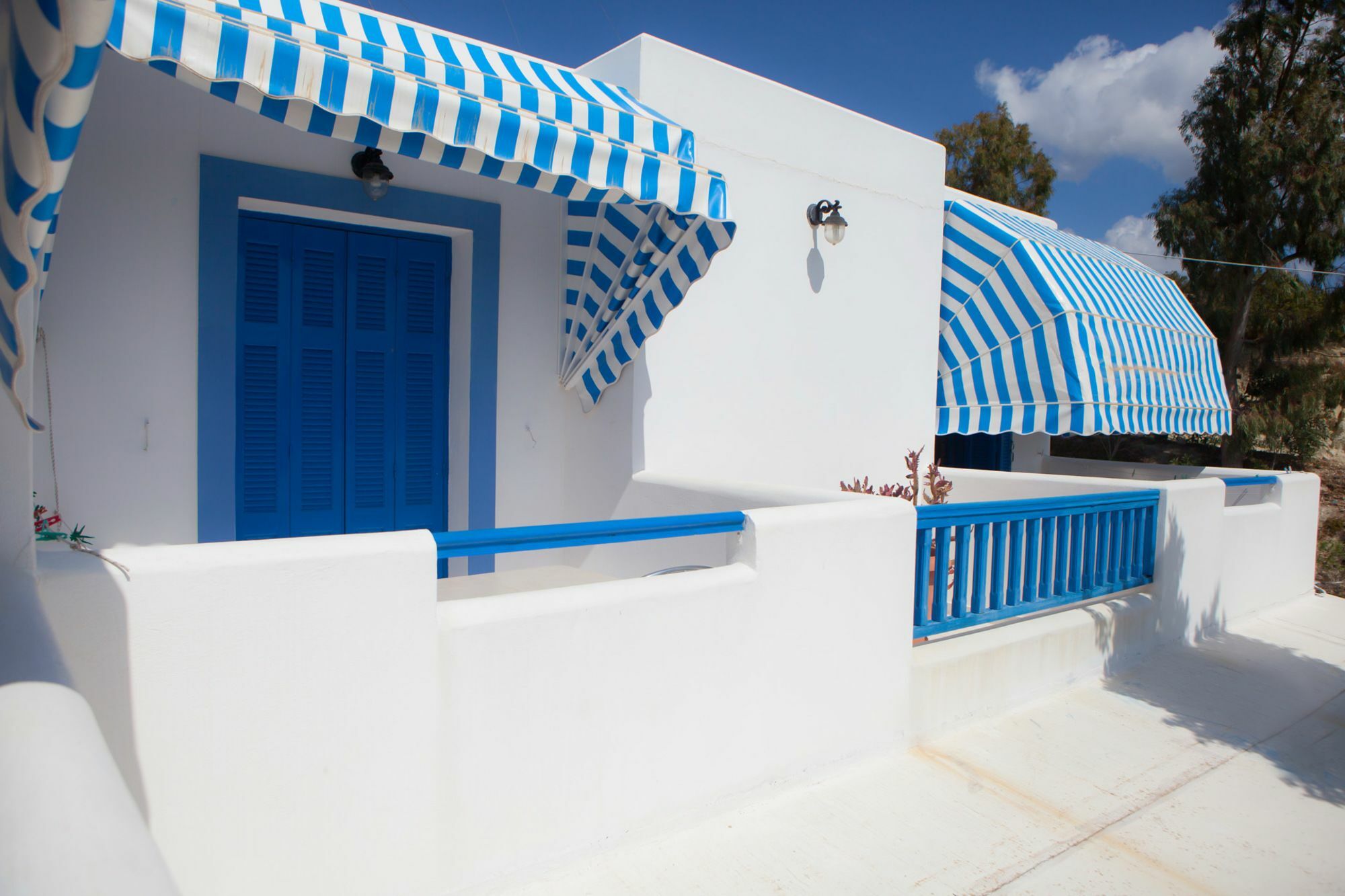Vardes Hotel Studios Amoopi Exterior foto
